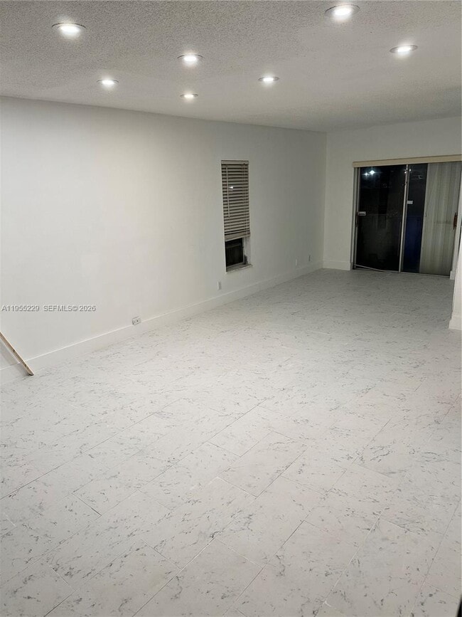 3115 N Palm Aire Dr in Pompano Beach, FL - Building Photo - Building Photo