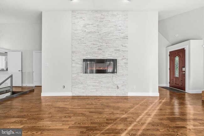 9416 Holbrook Ln in Potomac, MD - Building Photo - Building Photo