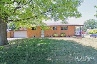 198 Superior St in Windsor, ON - Building Photo - Building Photo