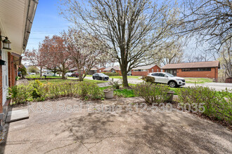 370 Princeton Dr in Pittsburgh, PA - Building Photo - Building Photo
