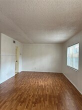 18101 NW 68th Ave in Hialeah, FL - Building Photo - Building Photo