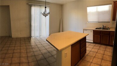 3525 Midnight Mist Ct in North Las Vegas, NV - Building Photo - Building Photo
