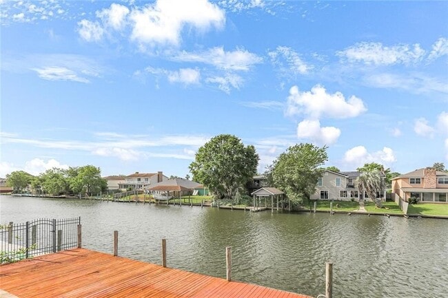 242 Spinnaker Dr in Slidell, LA - Building Photo - Building Photo