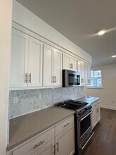 407 Rhythm Ln in Hayward, CA - Building Photo - Building Photo