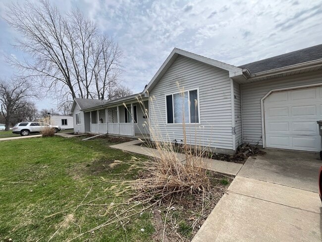 property at 300-302 W 2nd St