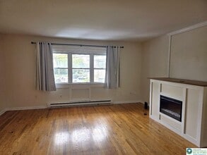 1749 Schoenersville Rd in Bethlehem, PA - Building Photo - Building Photo