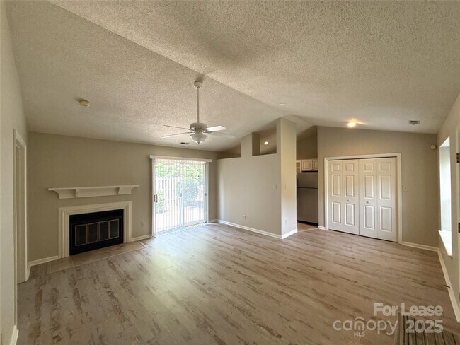 2720 Von Thuringer Ct in Charlotte, NC - Building Photo - Building Photo