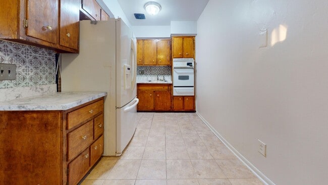717 Red Lion Rd in Philadelphia, PA - Building Photo - Building Photo