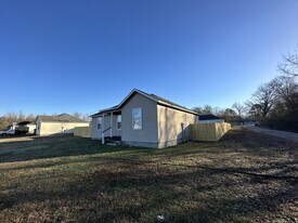 44 Private Rd 1248 in Fouke, AR - Building Photo