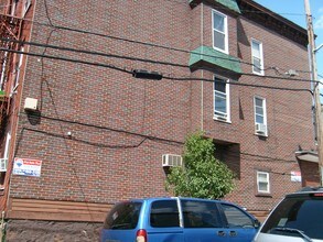 1601 Summit Ave in Union City, NJ - Foto de edificio - Building Photo