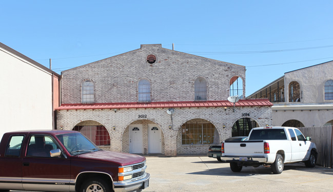 3012 Jean Lafitte Pky in Chalmette, LA - Foto de edificio - Building Photo