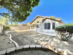 8143 W Mary Ann Dr in Peoria, AZ - Building Photo - Building Photo