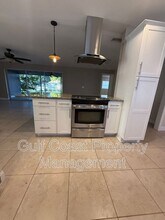 13802 Second St in Ft. Myers, FL - Building Photo - Building Photo