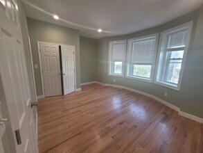 2931 N Calvert St in Baltimore, MD - Building Photo - Building Photo