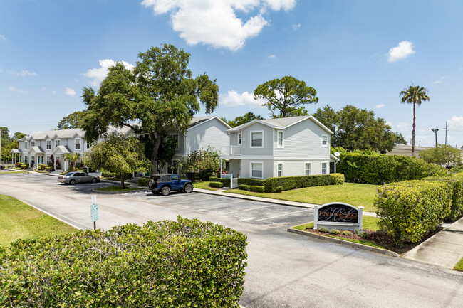 Heritage Lake in Pinellas Park, FL - Building Photo - Building Photo