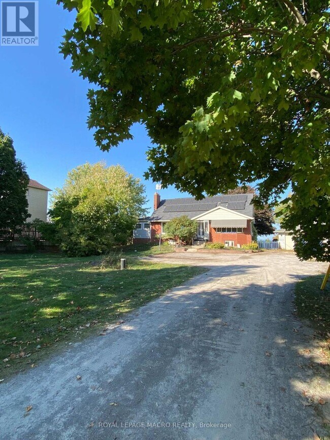 805 Ridge Rd in Hamilton, ON - Building Photo - Building Photo