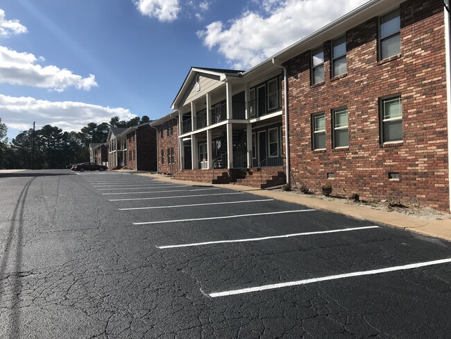 Winder Villas Apartments in Winder, GA - Building Photo - Building Photo