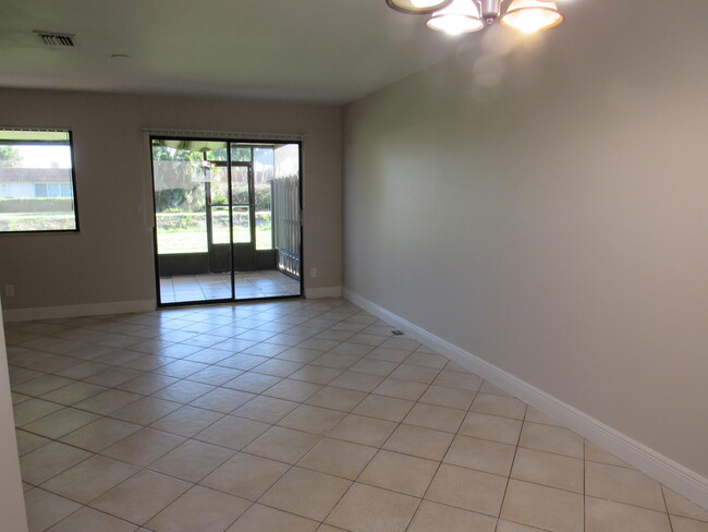 5706 Channel Dr in Greenacres, FL - Building Photo - Building Photo