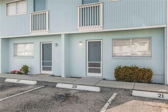 3569 Bee Ridge Rd in Sarasota, FL - Building Photo - Building Photo