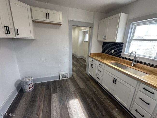 property at 1268 E 133rd St