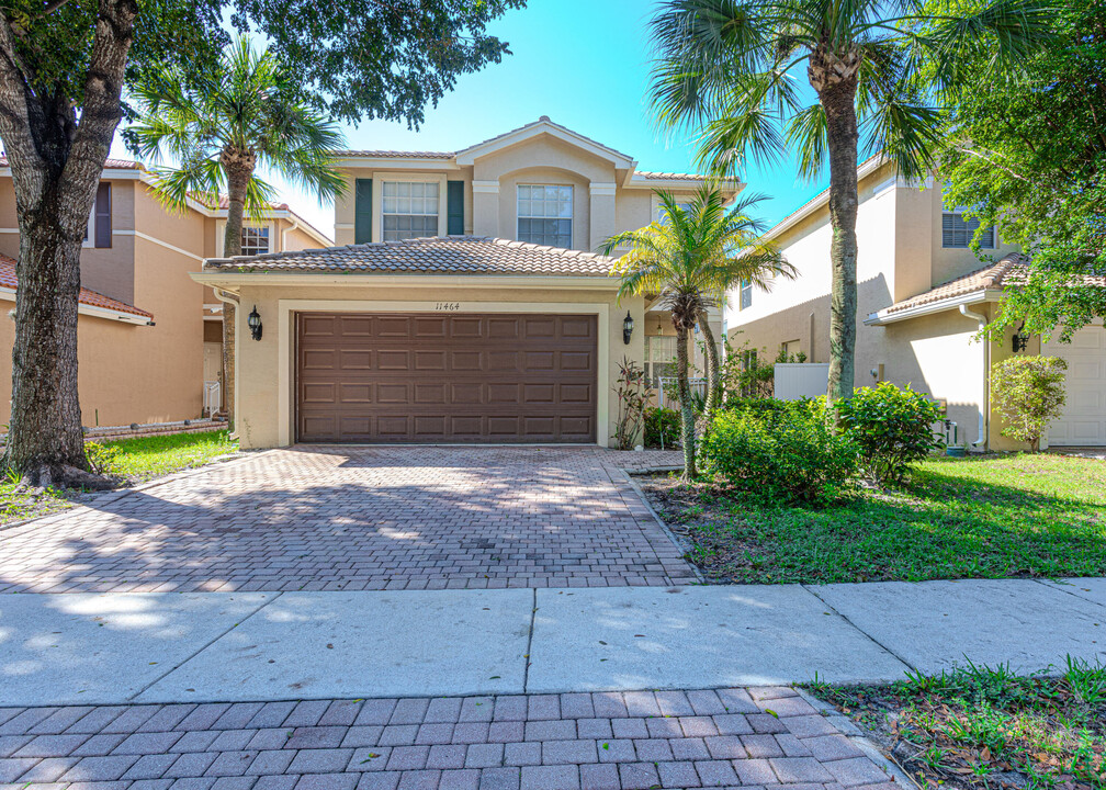 11464 Blue Violet Ln in Royal Palm Beach, FL - Building Photo