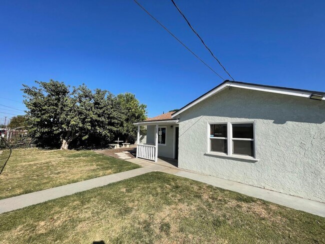 20826 Roseton Ave-Unit -20826 ROSETON in Lakewood, CA - Building Photo - Building Photo