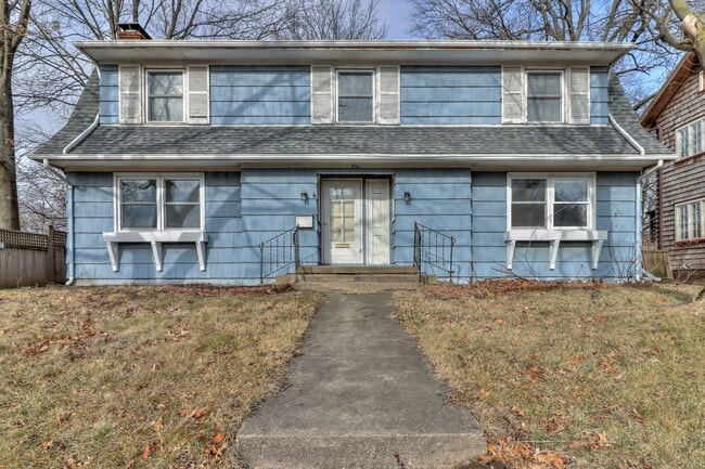property at 804 W Florida Ave