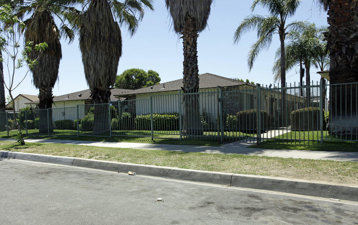 El Dorado Ave Apartments in Ontario, CA - Building Photo