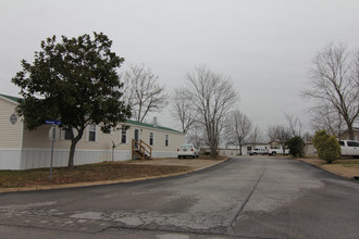 Countryside Village in Columbia, TN - Building Photo - Building Photo