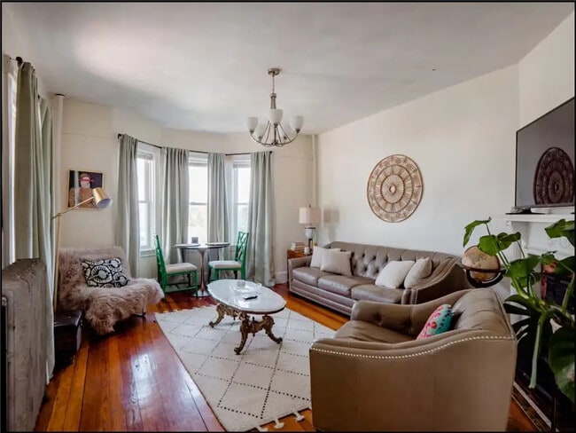 14 Carleton St, Unit 14 Carleton