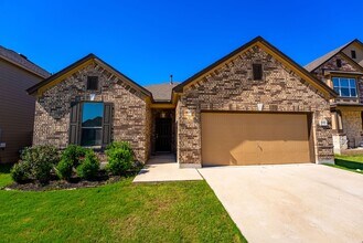 7952 Gato Ln in Round Rock, TX - Building Photo - Building Photo