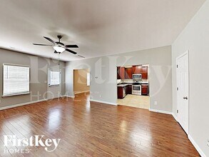 15535 Lakepoint Forest Dr in Charlotte, NC - Building Photo - Building Photo