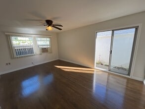 1706 N Hollywood Way in Burbank, CA - Building Photo - Building Photo
