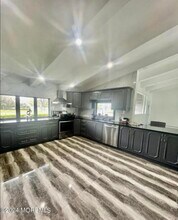 512 Deal Rd in Oakhurst, NJ - Building Photo - Building Photo