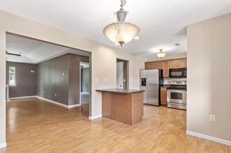 125 Ridgeview Dr in St. Robert, MO - Building Photo - Building Photo