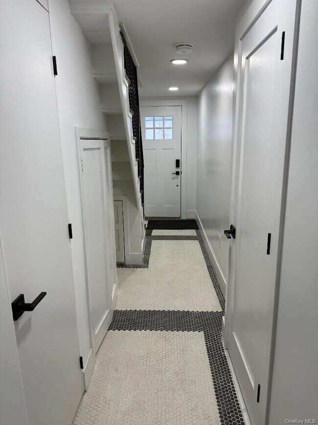 39-39 Crescent St in Queens, NY - Building Photo - Building Photo