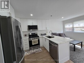 261 Soudan Ave in Toronto, ON - Building Photo - Building Photo