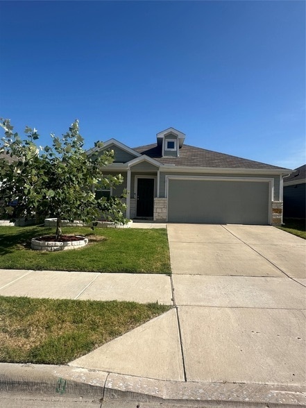 202 Lemongrass Dr in Princeton, TX - Building Photo - Building Photo