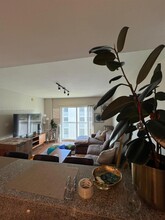 2740 SW 28th Ter, Unit 604 in Miami, FL - Building Photo - Building Photo