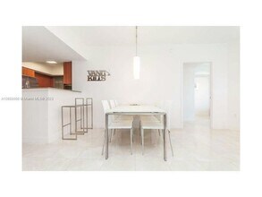 16699 Collins Ave, Unit 2406 in Sunny Isles Beach, FL - Building Photo - Building Photo