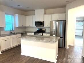 7117 Bentz St in Charlotte, NC - Building Photo - Building Photo