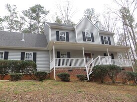 112 Hudson Hills Rd in Pittsboro, NC - Building Photo