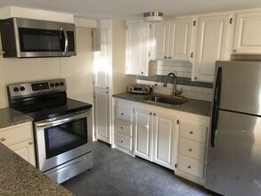 6 Winter Ave, Unit 1 in Marlborough, MA - Building Photo - Building Photo