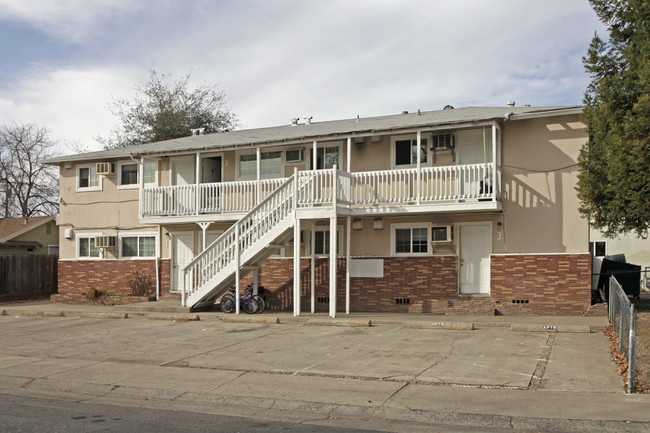 3701 Morse Ave in Sacramento, CA - Foto de edificio - Building Photo