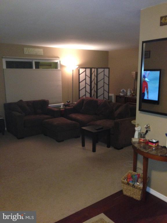 51 Eton Way in Franklin Township, NJ - Building Photo - Building Photo