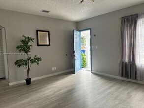 417 SE 22nd St in Fort Lauderdale, FL - Building Photo - Building Photo