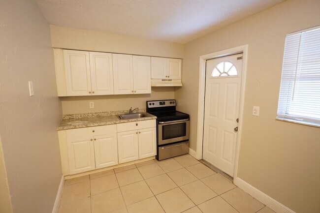 1116 NW 5th Ave in Fort Lauderdale, FL - Building Photo - Building Photo