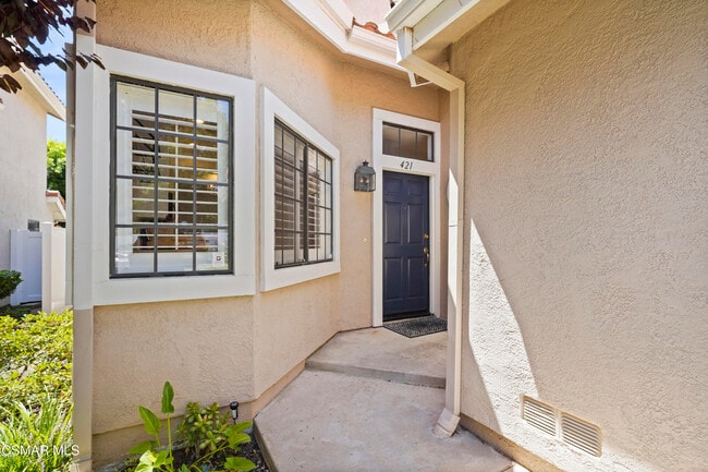421 Dante Way in Oak Park, CA - Building Photo - Building Photo