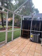 1527 Veracruz Ln in Weston, FL - Building Photo - Building Photo