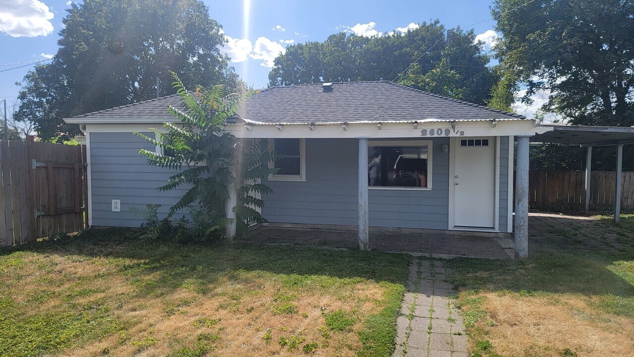 2609 N Vista Rd in Spokane, WA - Building Photo